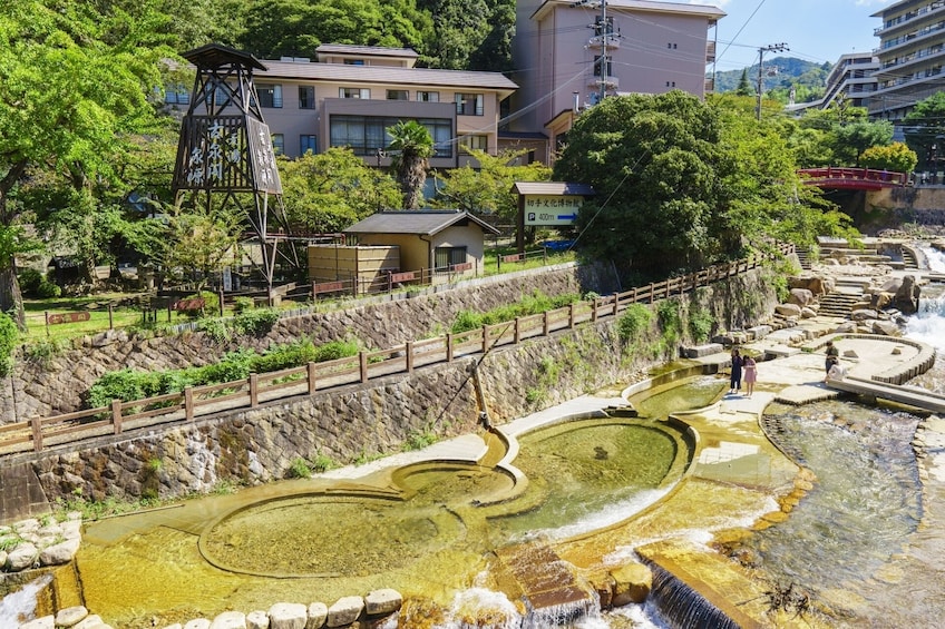 Himeji Castle, Kokoen Garden, Arima Onsen & Kobe 1-Day Tour