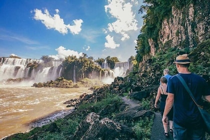 Viaggio di 3 giorni alle Cascate di Iguazu con Airfaire da Buenos Aires