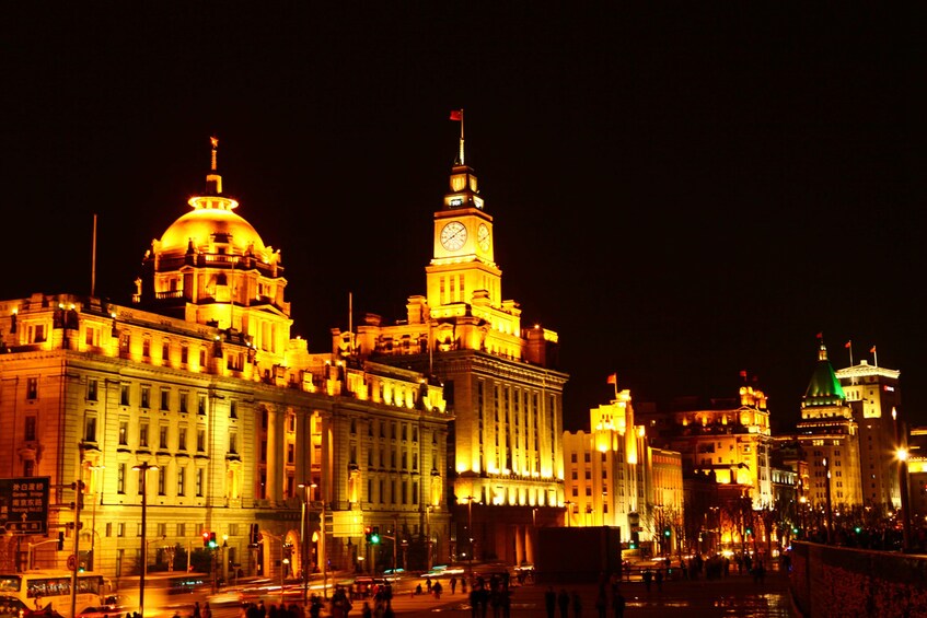 Private Evening City Lights & Huangpu River Cruise