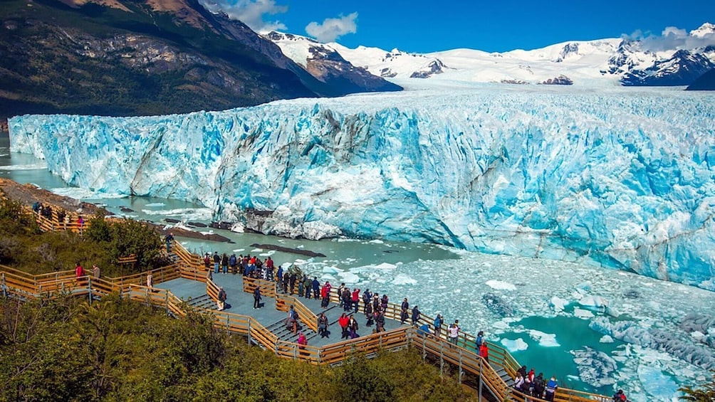 Private Full Day to El Calafate with Airfare from Buenos Air