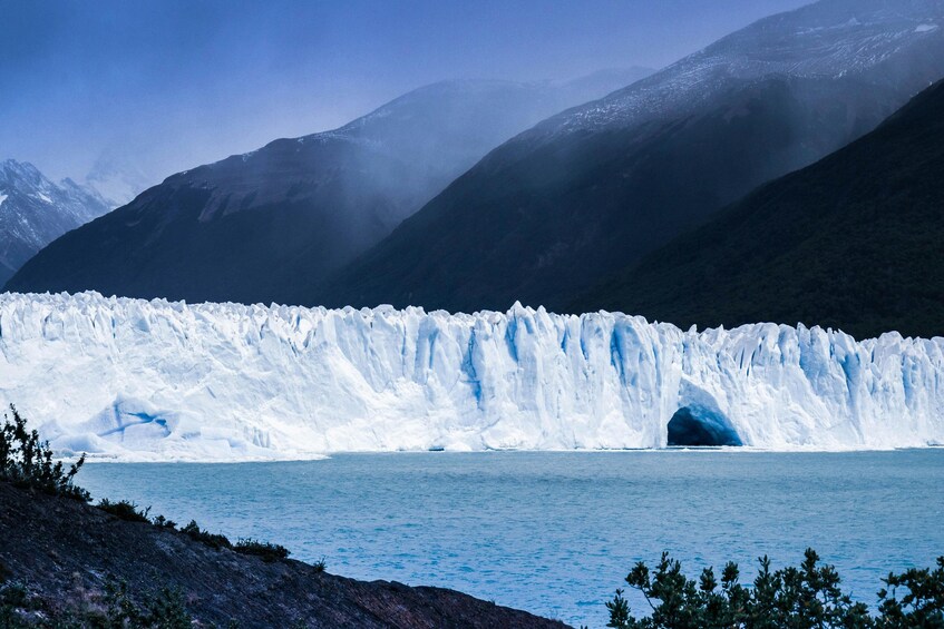 Private Full-Day Perito Moreno Glacier Tour with Optional Flights from BA