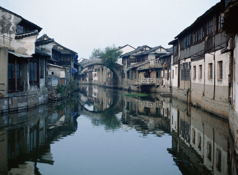 Private Half-Day Zhujiajiao Water Village & Boat Ride