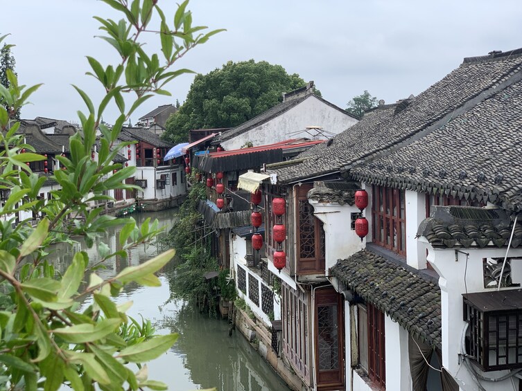 Private Half-Day Zhujiajiao Water Village & Boat Ride