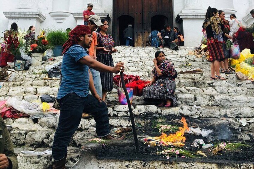 Lake Atitlán and Chichicastenango market tour