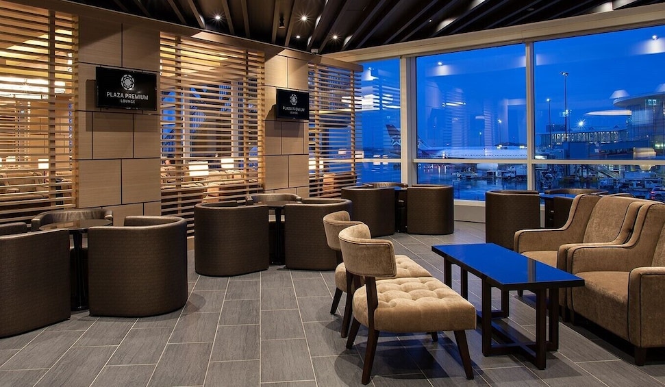 Plaza Premium Lounge at Vancouver International Airport (YVR)