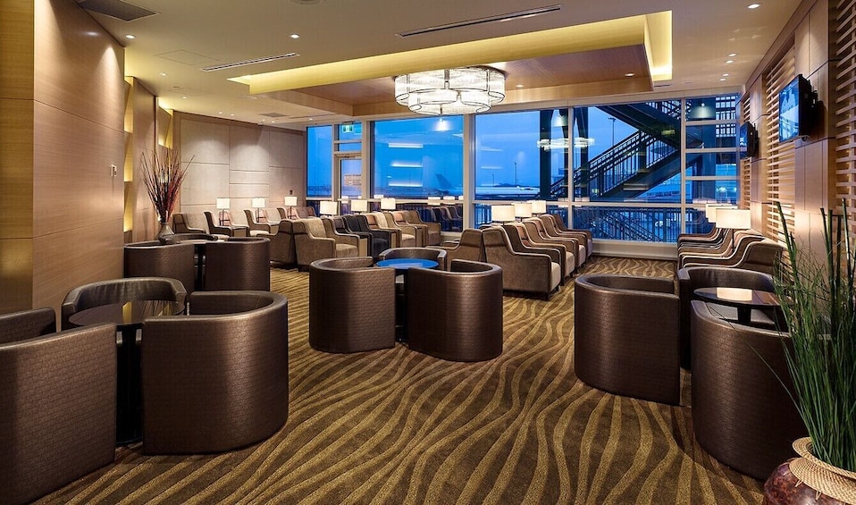 Plaza Premium Lounge at Vancouver International Airport (YVR)