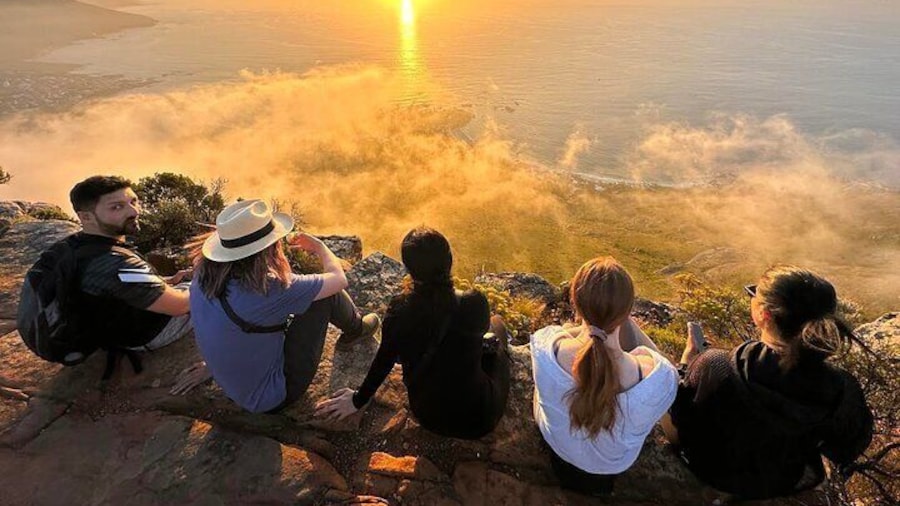 Cape Town: Lion's Head Sunrise/Sunset Hike