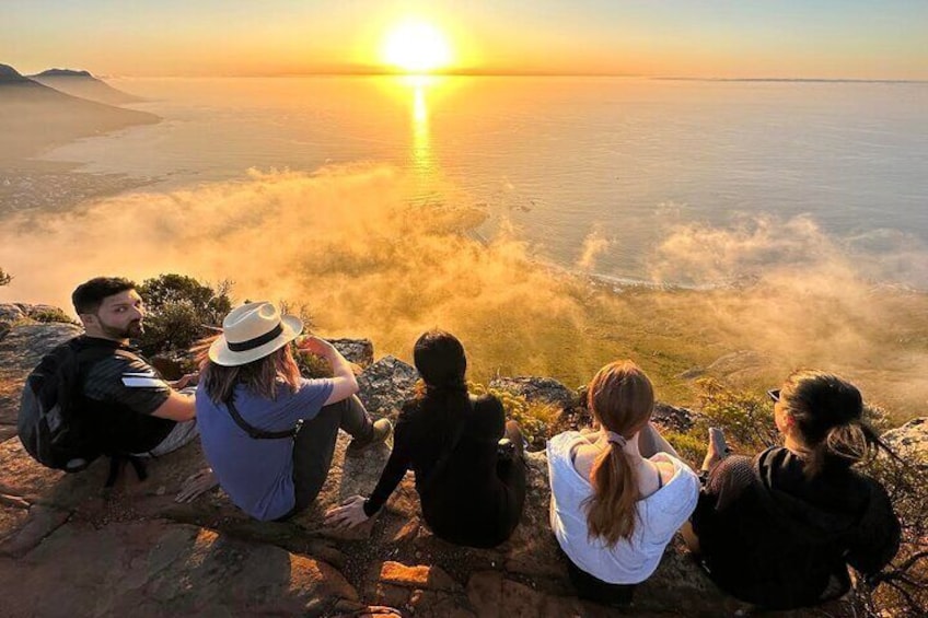 Cape Town: Lion's Head Sunrise/Sunset Hike