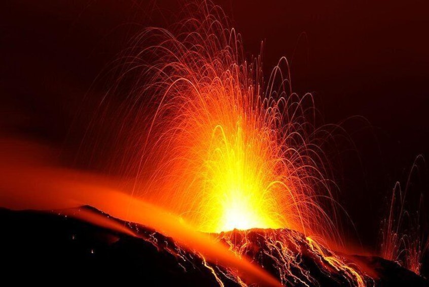 Sunset Trekking on Stromboli - Ashàra Volcanological Guides