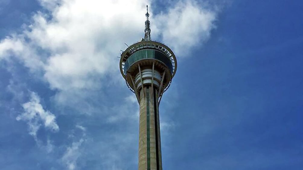 正在顯示第 2 張相片,共 7 張。 Close view of the Macau Tower