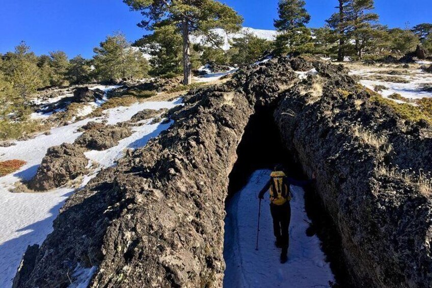 Visit of lava flow tunnels on ancient and recent lava flows