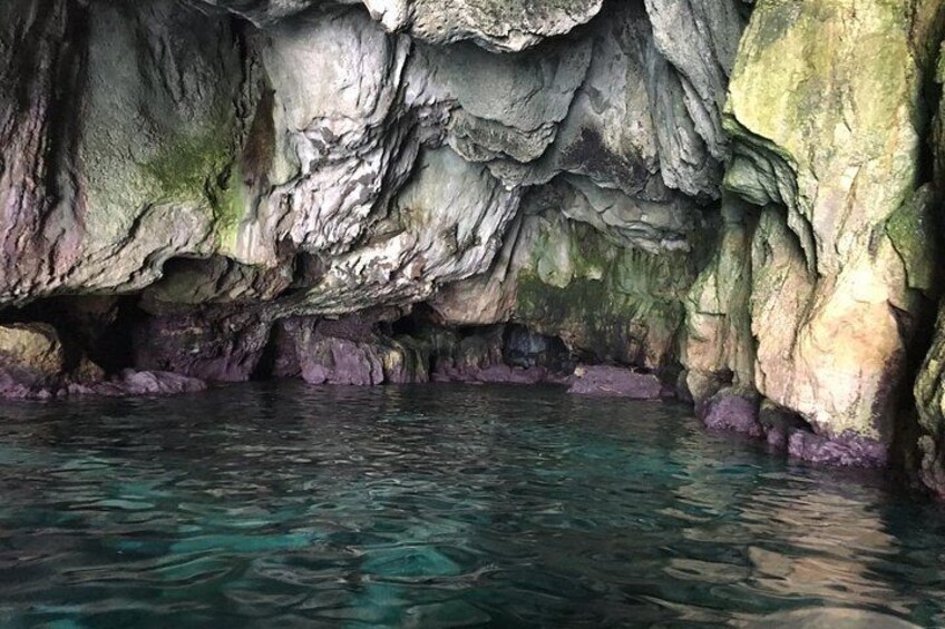 Excursion around Ortigia Island and sea caves