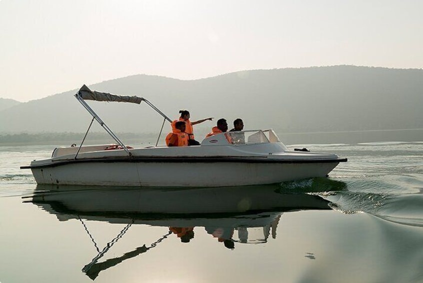 Konark and Chilika Lake: A Private Day Tour from Bhubaneshwar