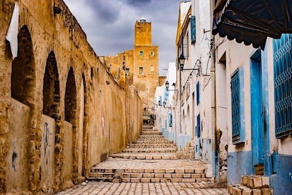 8-Day Tunisia Tour from Mainland to the Island from Tunis