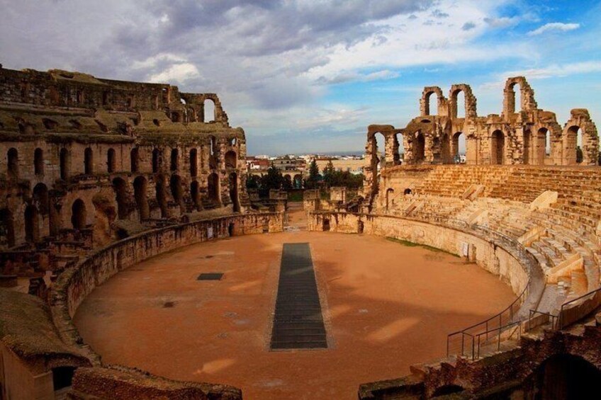 8-Day Tunisia Tour from Mainland to the Island from Tunis