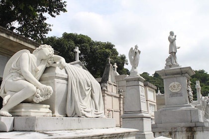 Heritage Routes of Guayaquil's Cemetery