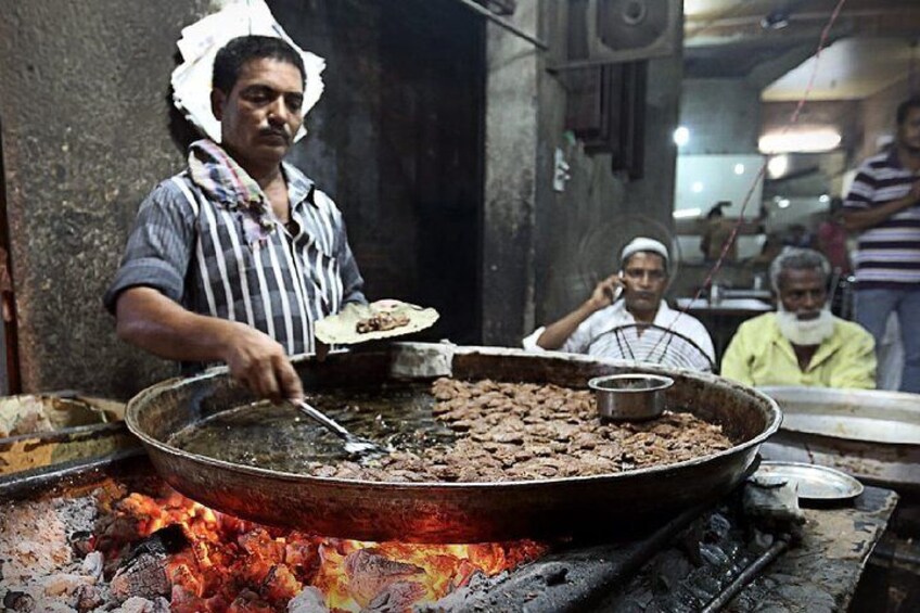 Kebab Walk Tour - Lucknow