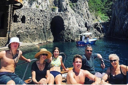 Private boat tour Capri & Positano