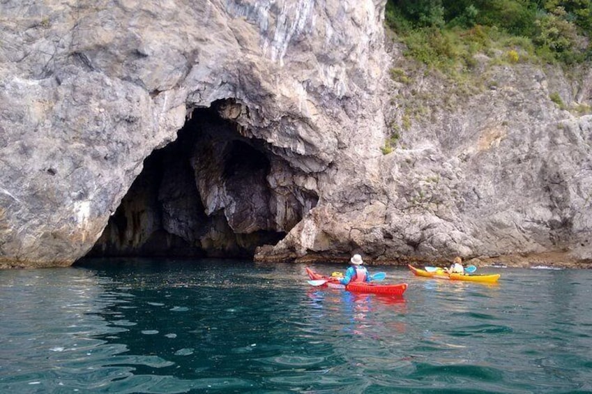 Pandora Grotto - Amalfi Kayak Tours
