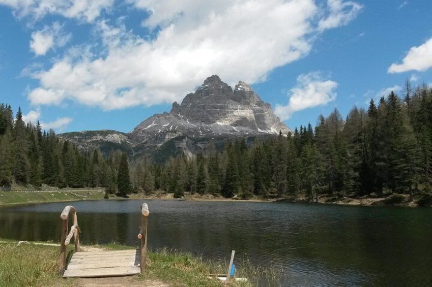 Lake Antorno and 3 Cime di Lavaredo view