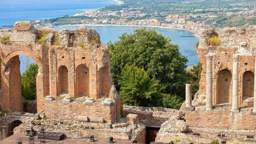 Taormina and its surroundings