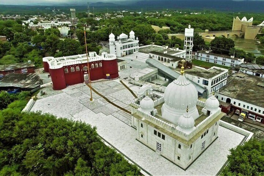 Divine Journey: Amritsar to Anandpur Sahib Gurudwara Excursion