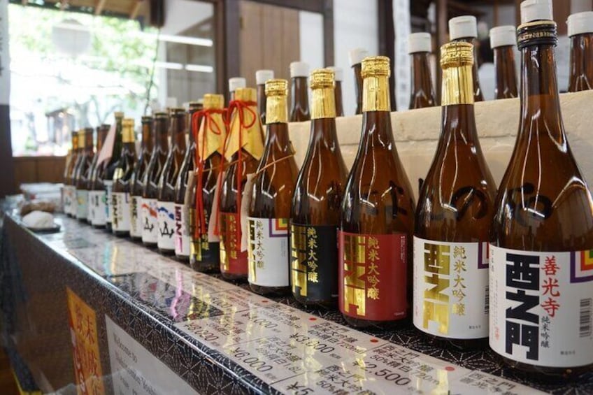 The final stop on the tour is Yoshihoya, one of Nagano's oldest and best sake breweries.