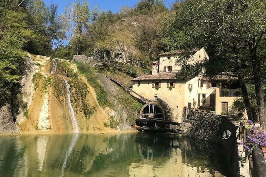 Private Prosecco Tour, from Venice or Treviso, with a certified Sommelier