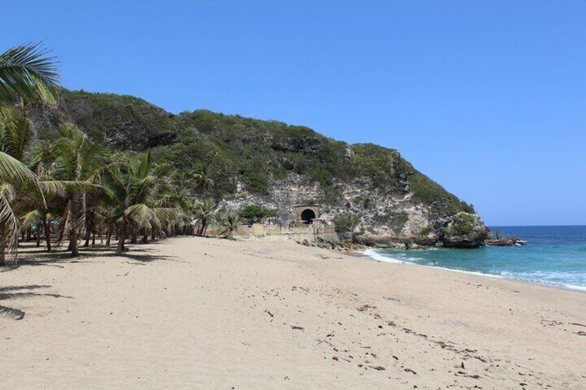 The Guajataca beach next to the Tunel at Isabela