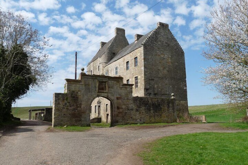 Lallybroch - Midhope Castle
