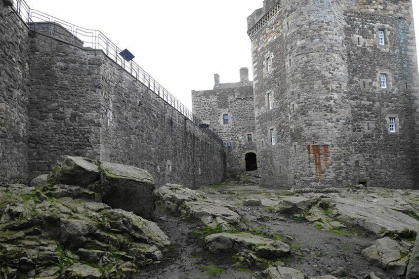 Blackness Castle which was Fort William in Outlander 