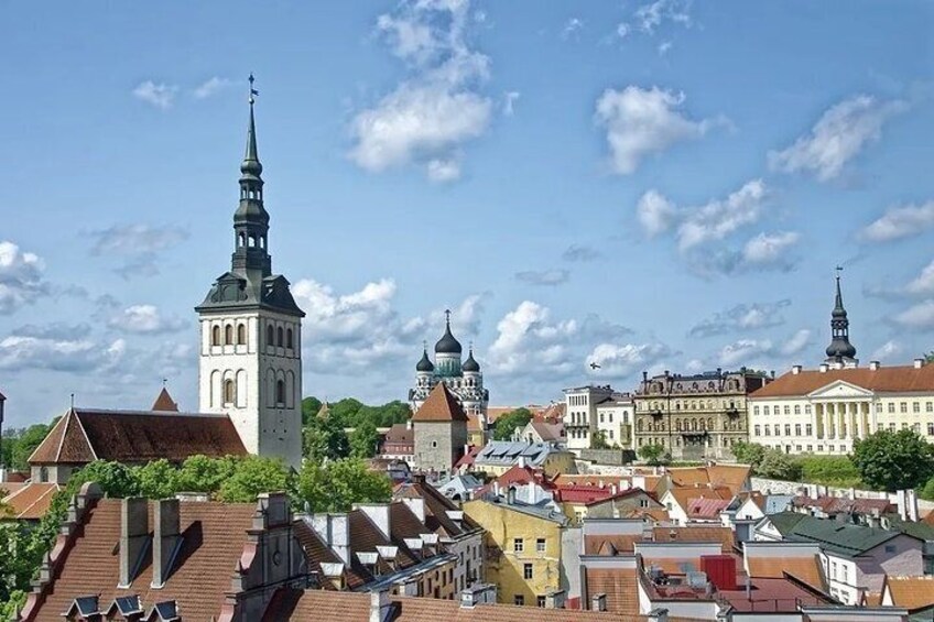 Tallinn by yourself with english speaking driver by car, minivan or minibus