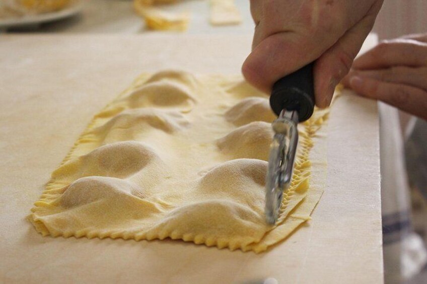 Learn to make pasta with a local