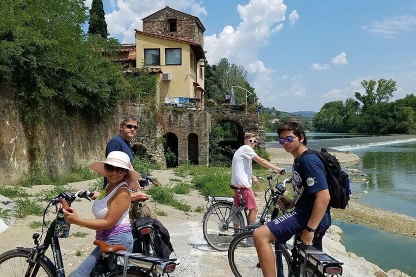 E-Bike Florence Tuscany Ride with Vineyard Visit