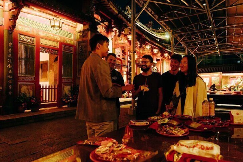 Taipei's Origin & Longshan Temple - Taiwan Cultural Walking Tour