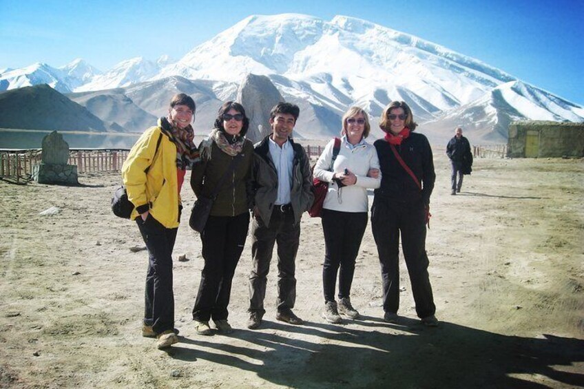 2 Days Tashkurgan Private Tour from Kashgar with Accommodation