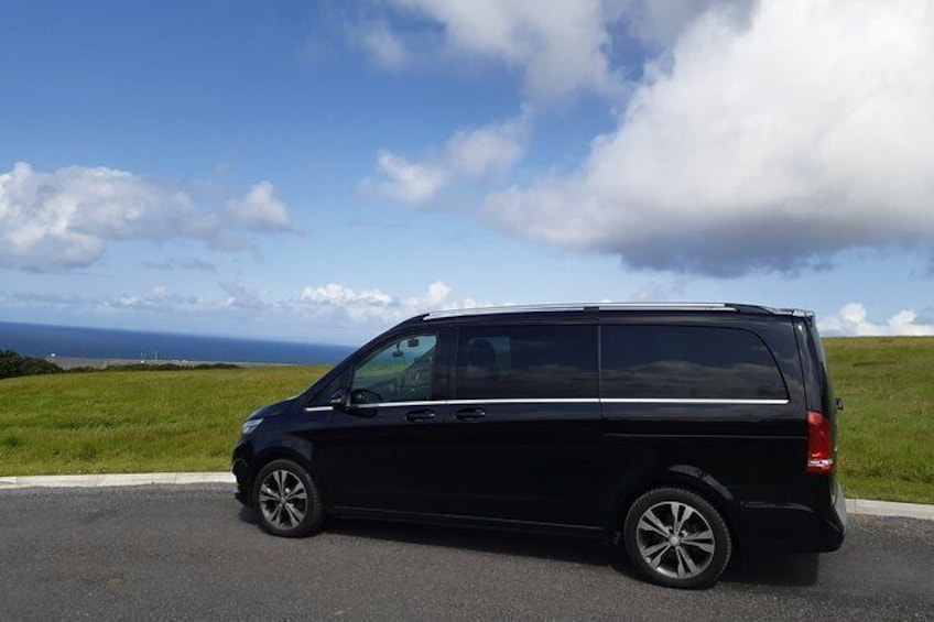 Show item 3 of 16. Lough Rynn Castle Estate to Shannon Airport Private Chauffeur Transfer
