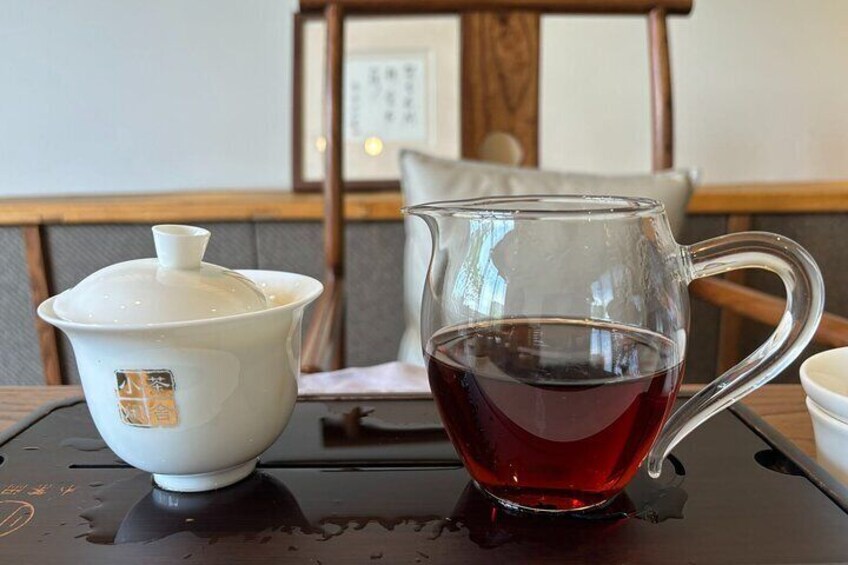 Private Tea Ceremony and Tea Market Half Day Tour in Guangzhou