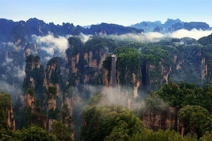 2-Day Zhangjiajie Avatar Mountain Private Tour from Guangzhou By Air 