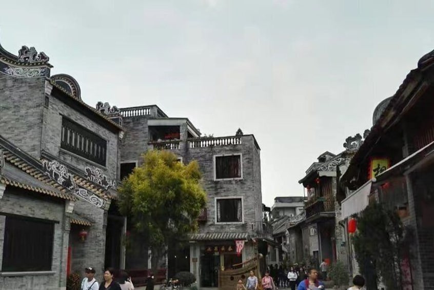 Private Guangzhou Day Tour: Shawan Old Town, Yuyin Hill House, Baomo Garden etc.
