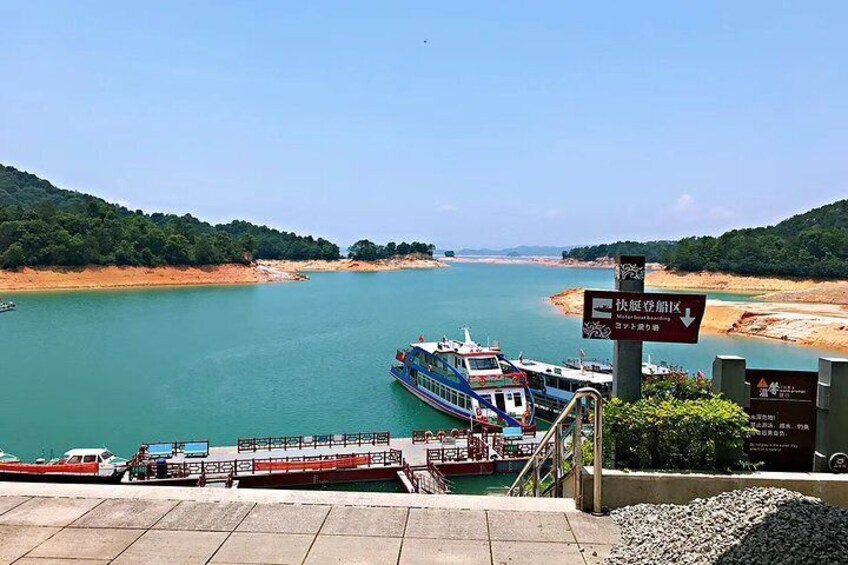 Private Day Tour to Wanlv(Wanlju) Lake from Guangzhou