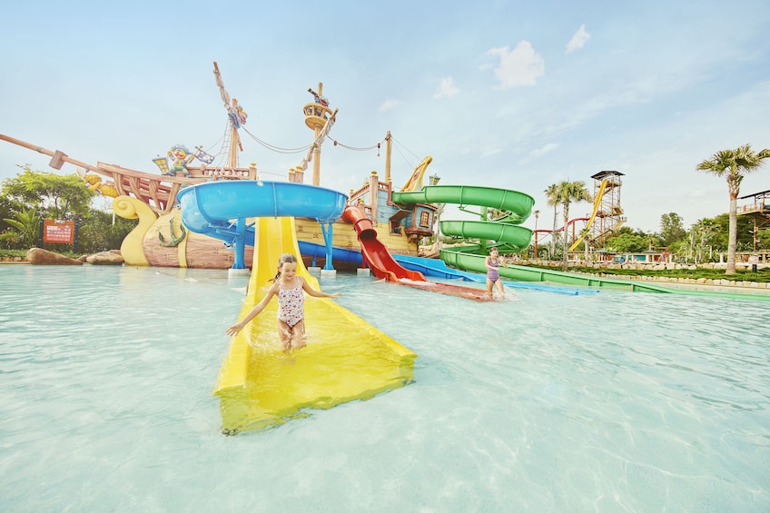 Caribe Aquatic Park from Barcelona - Full-Day Trip