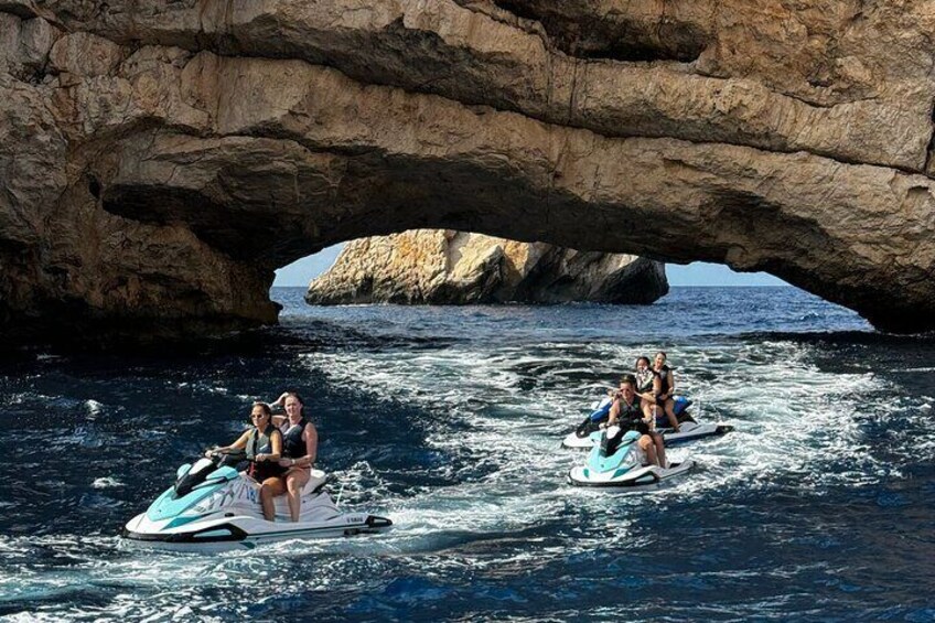 Crossing Margarita's arch