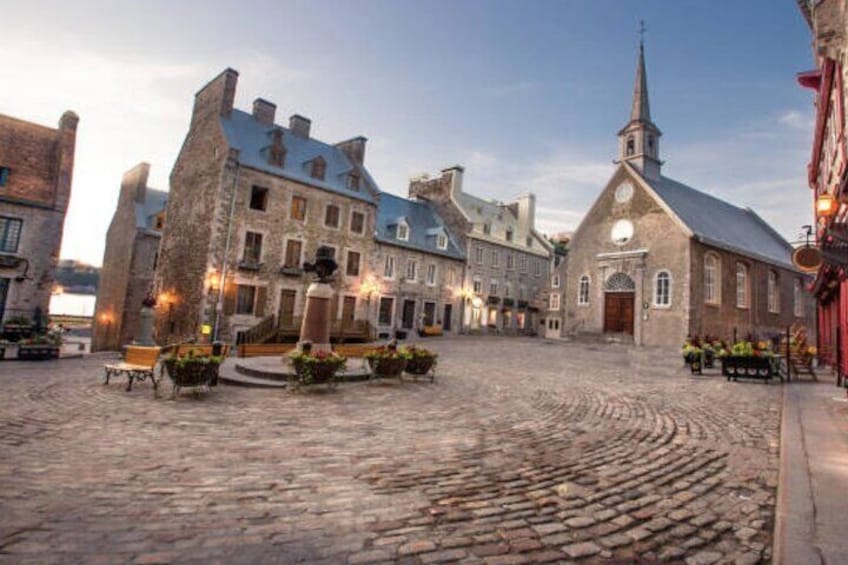 Guided Historic City Tour of Quebec