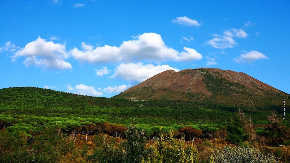 Serene view of Pompeii & Mount Vesuvius in Italy 