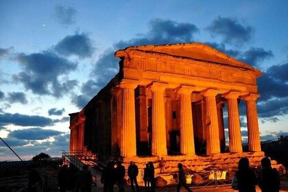 Tour of Agrigento with lunch in winery and visit guided of winery