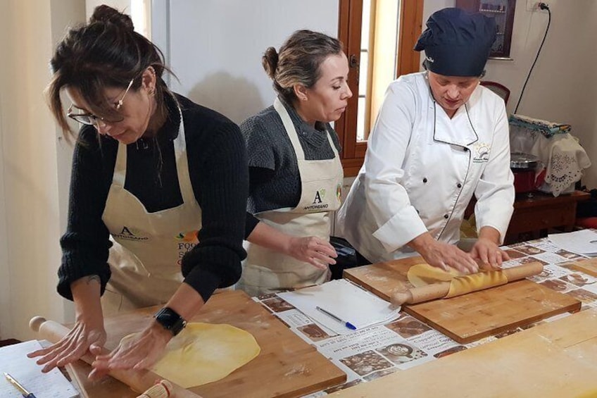 Learning how to "scratch" pasta