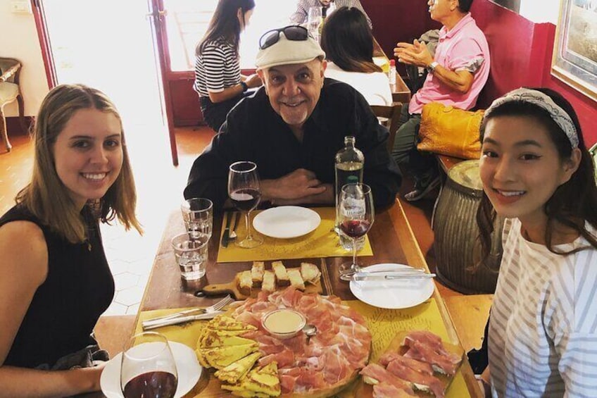 Bologna Food & Wine tour with a local Chef