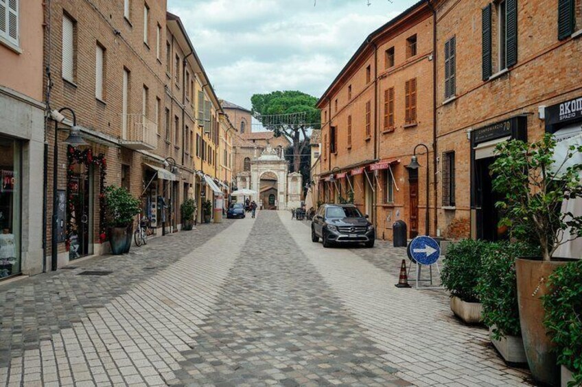 See spectacular mosaics & marble sculptures in your private tour