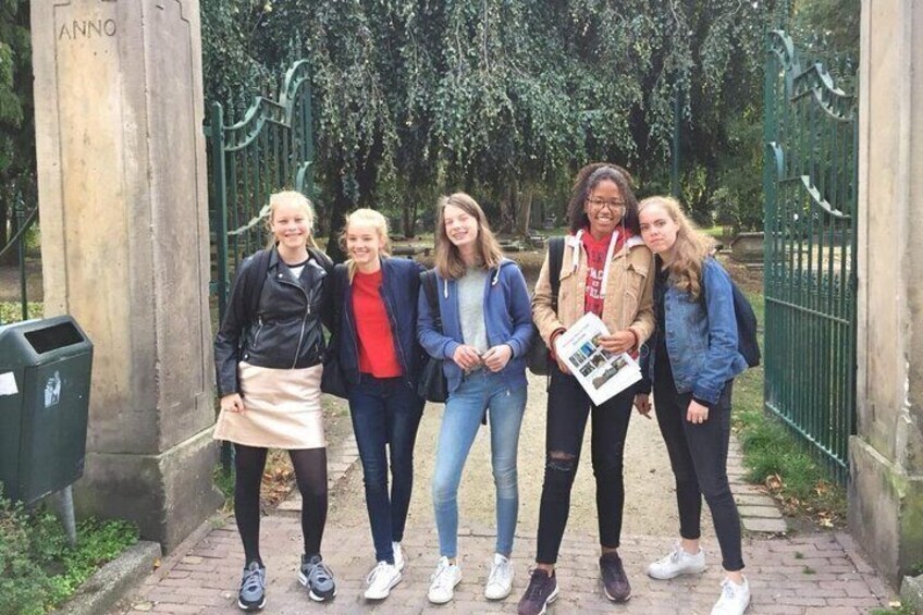 Exciting murder quest for kids - interactive city walk in Haarlem